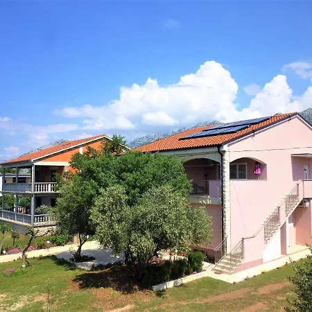 Apartment In Starigrad-paklenica 41707 *