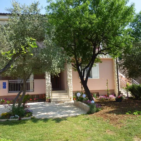 In Starigrad-paklenica 41707 아파트 *