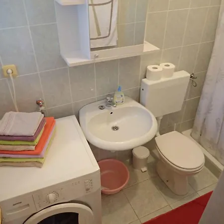 In Starigrad-paklenica 41707 Appartement *