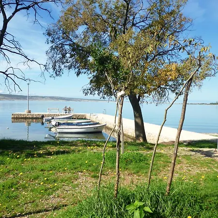 Apartamento In Starigrad-paklenica 41707