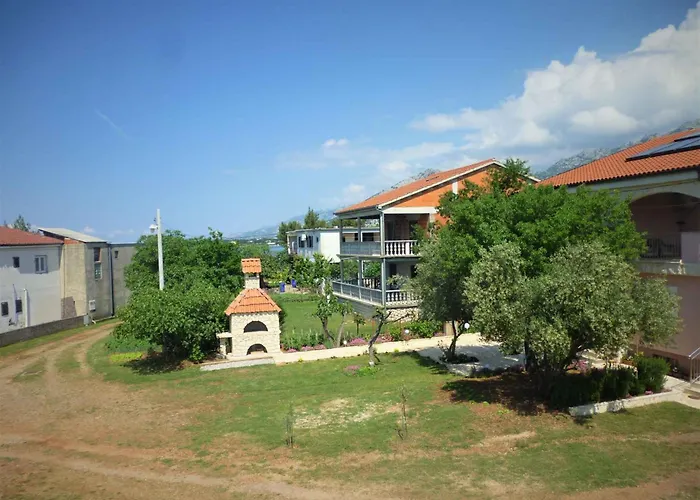 Apartment In Starigrad-paklenica 41707 *